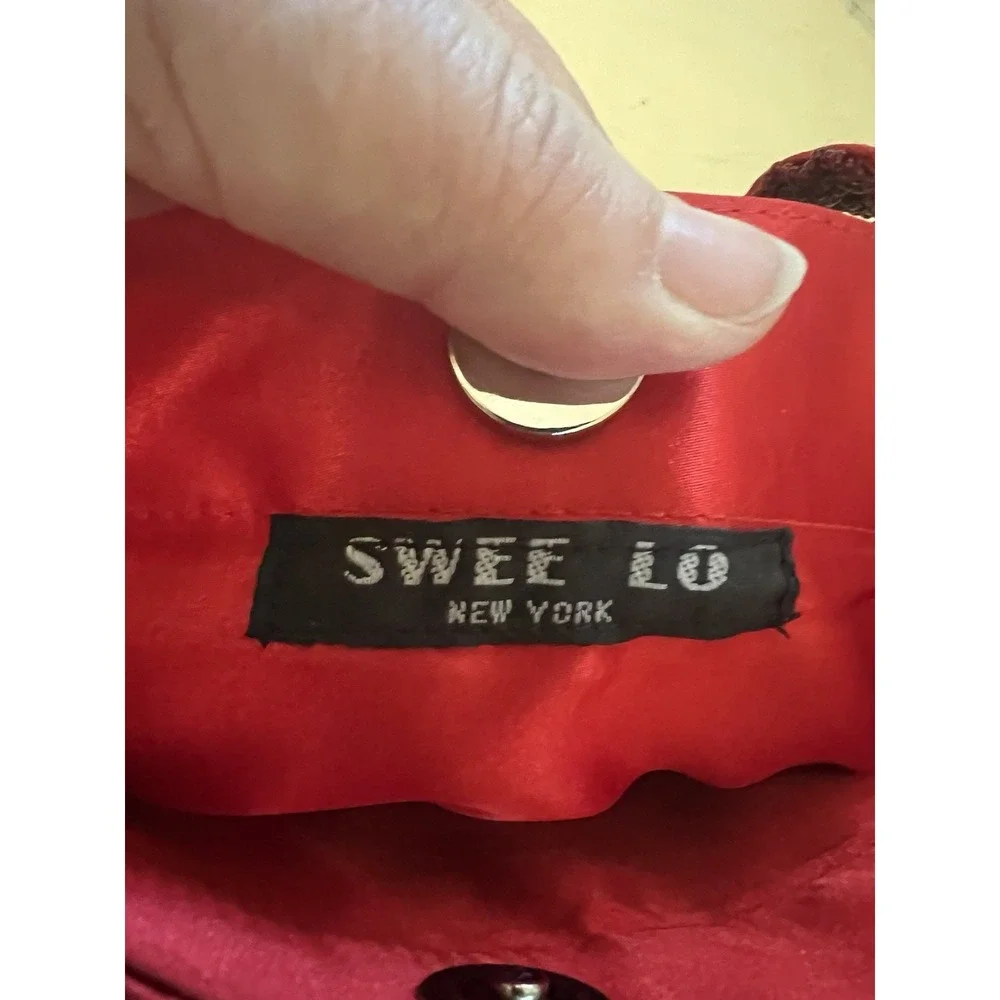 SWEE LO New York vibrant red flower designer little bag- purse, beaded handmade